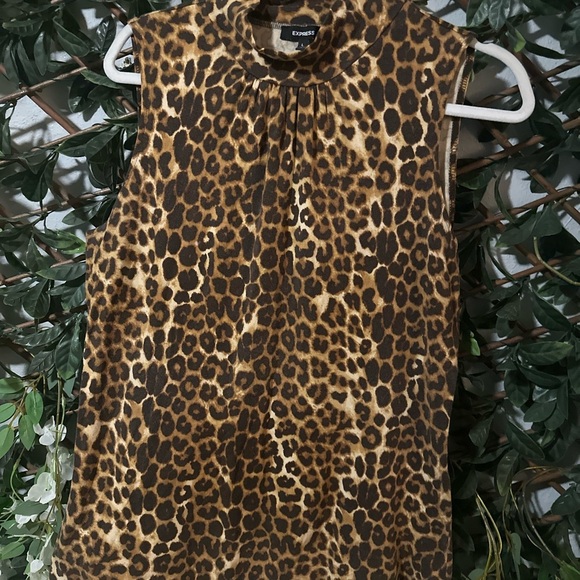 Express Leopard Print Top in Brown and Black - Picture 4 of 12